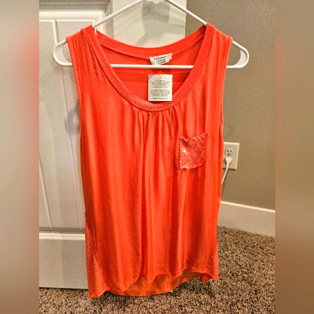 New With Tag Coral Tank Top with Pocket Detail
